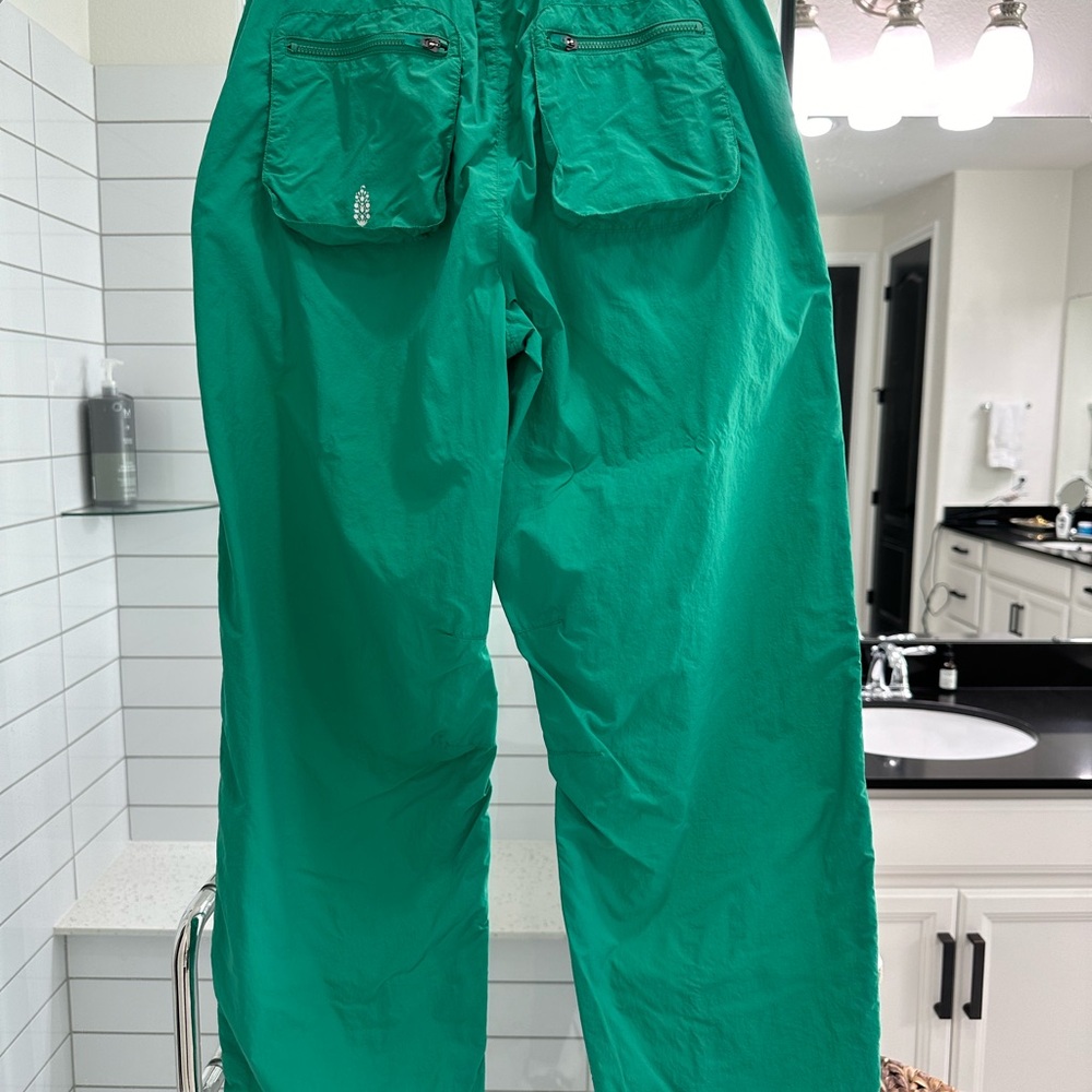 FP Movement Women's Green Outdoor Pants - Picture 5 of 5